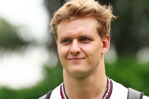 F1: Mick Schumacher está em negociações com a Cadillac, diz jornal alemão 